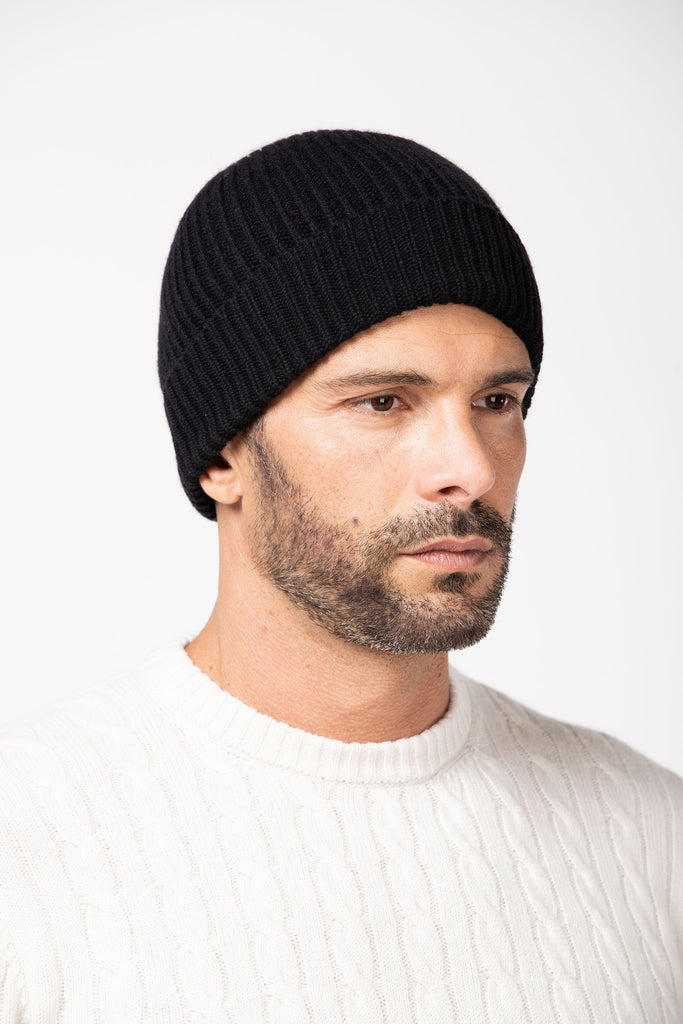 Beanie a coste inglesi in cashmere Nero