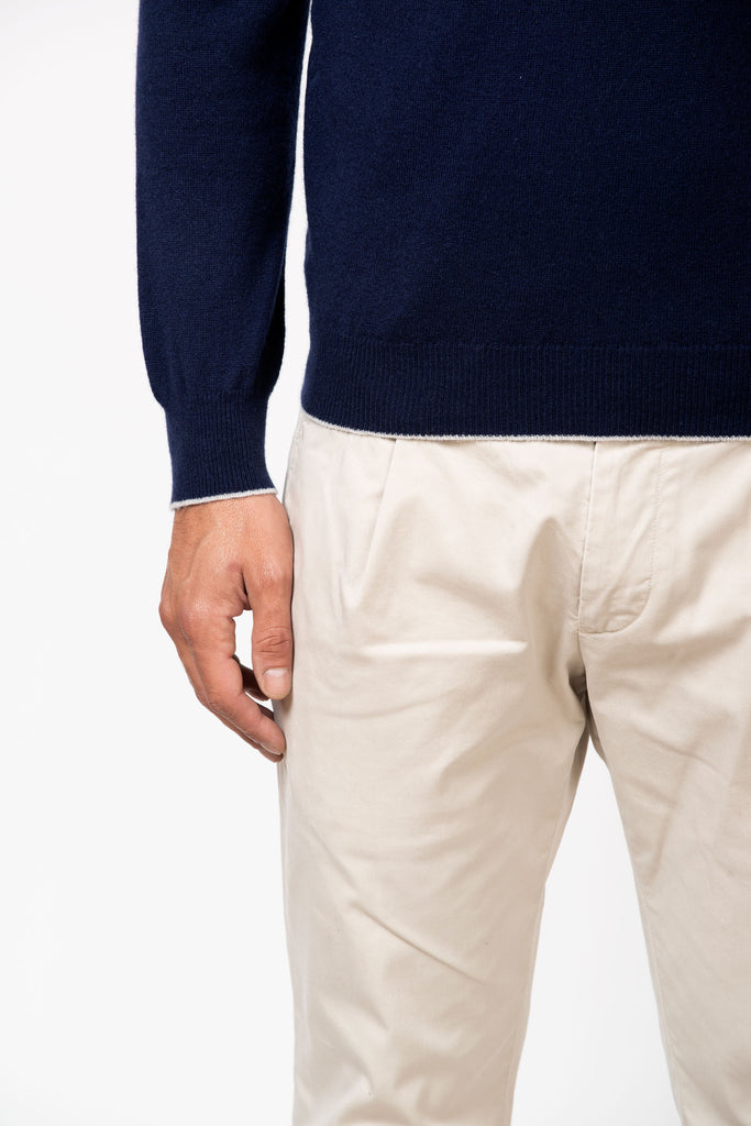 Scollo a V in cashmere Celestial 3